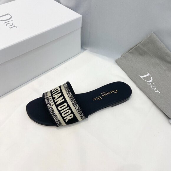 Christian Dior Black Over the Knee Boots - Picture 4 of 8